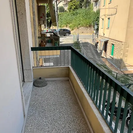 Casa Di Sira アパート