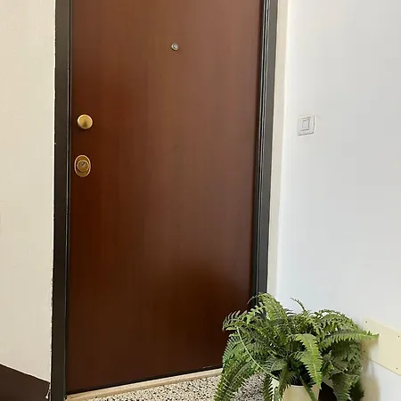 Casa Di Sira アパート *